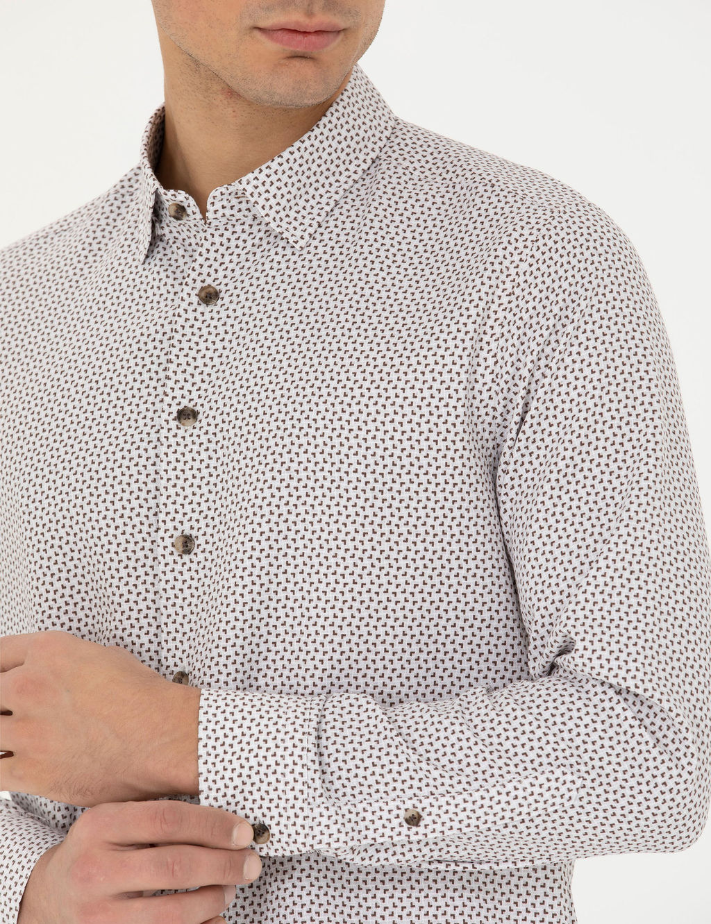 Рубашка Slim Fit коричневая с длинным рукавом