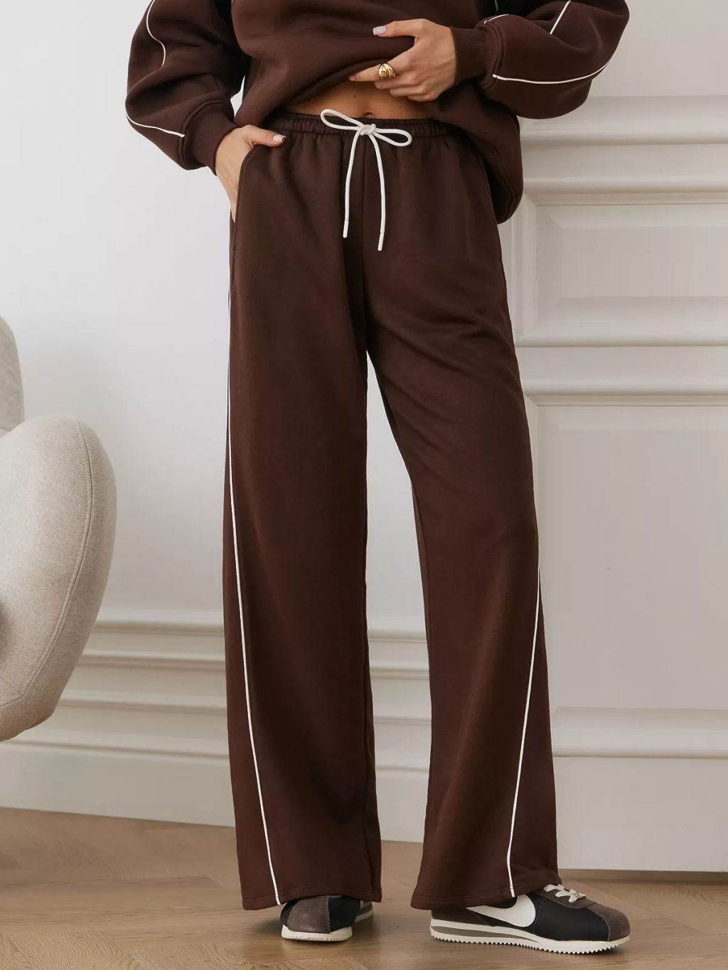 Брюки с низкой посадкой свободного силуэта