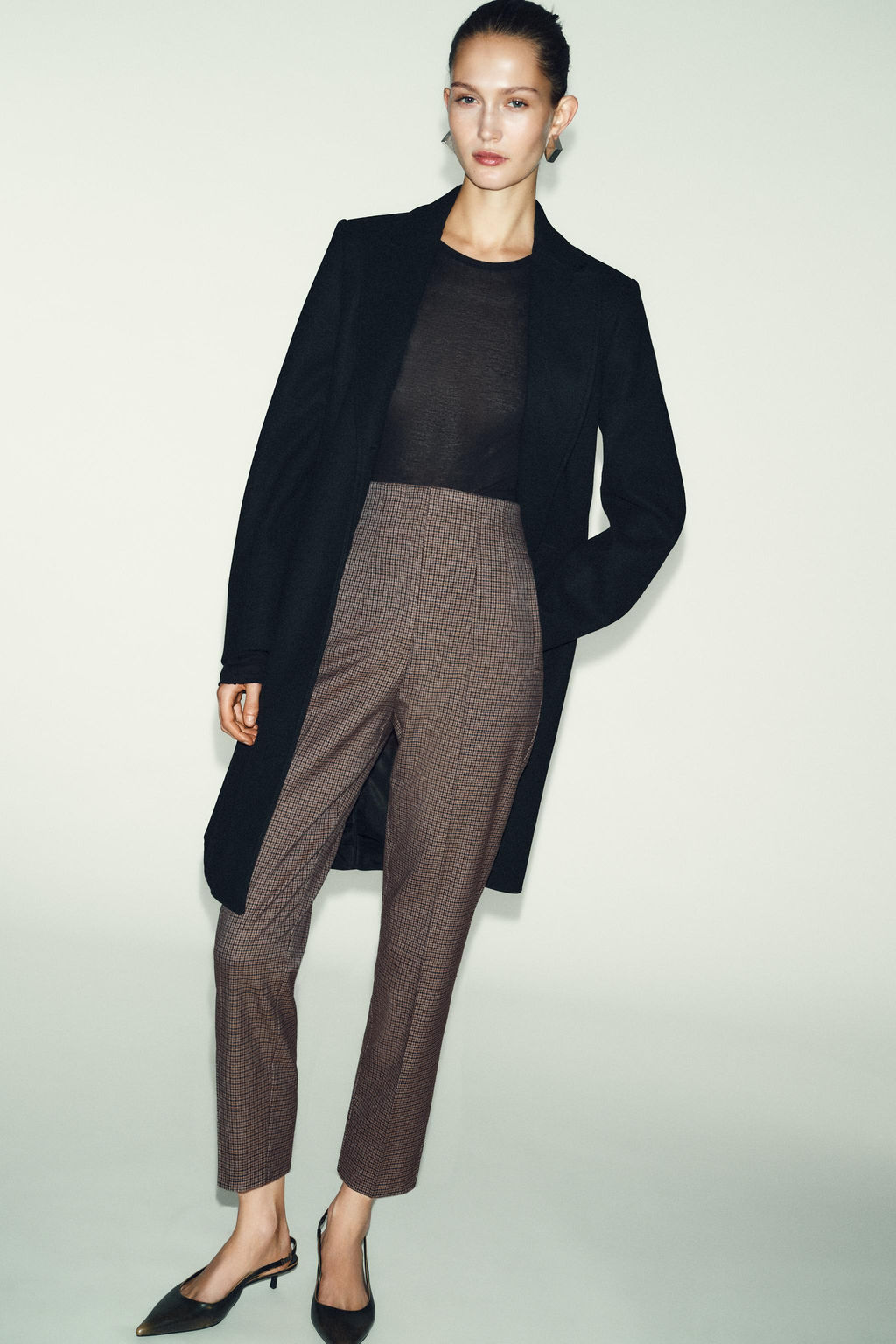 HIGH-WAIST CHECKED TROUSERS - Zara фото 14