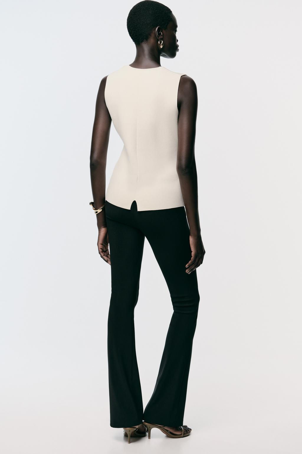 BUTTONED KNIT WAISTCOAT WITH COVERED BUTTONS - Zara фото 13