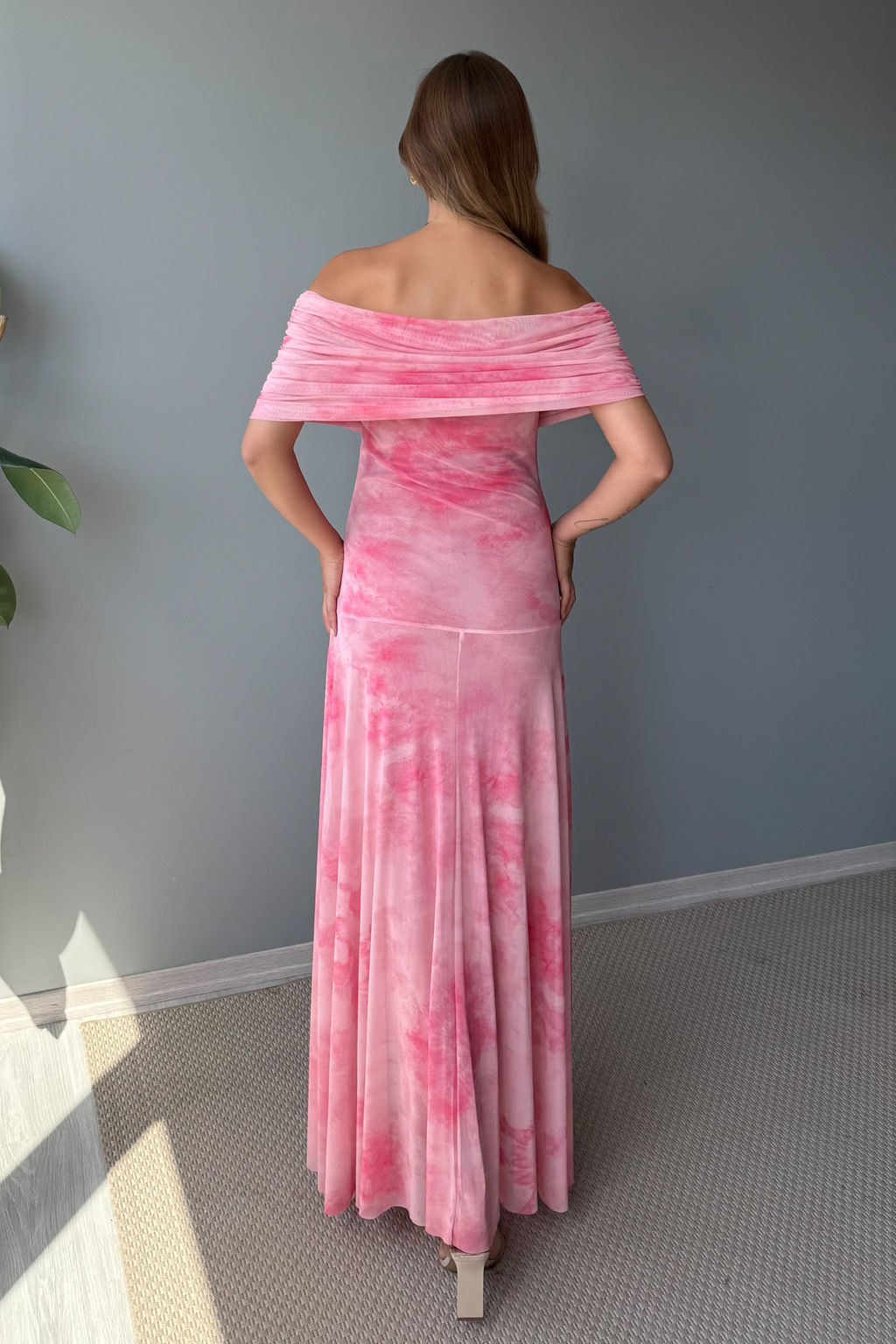 Fusya A Kesim Cicek Desenli Carmen Yaka Maxi S?k Abiye Gece Mezuniyet Elbisesi TPRSS25EL00320 - Trendyolmilla фото 10