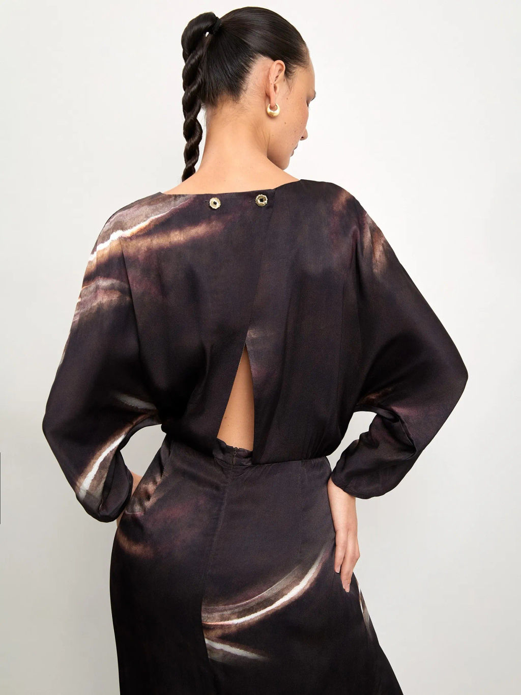 Платье-футляр с вырезом на спине, PL1584/flow