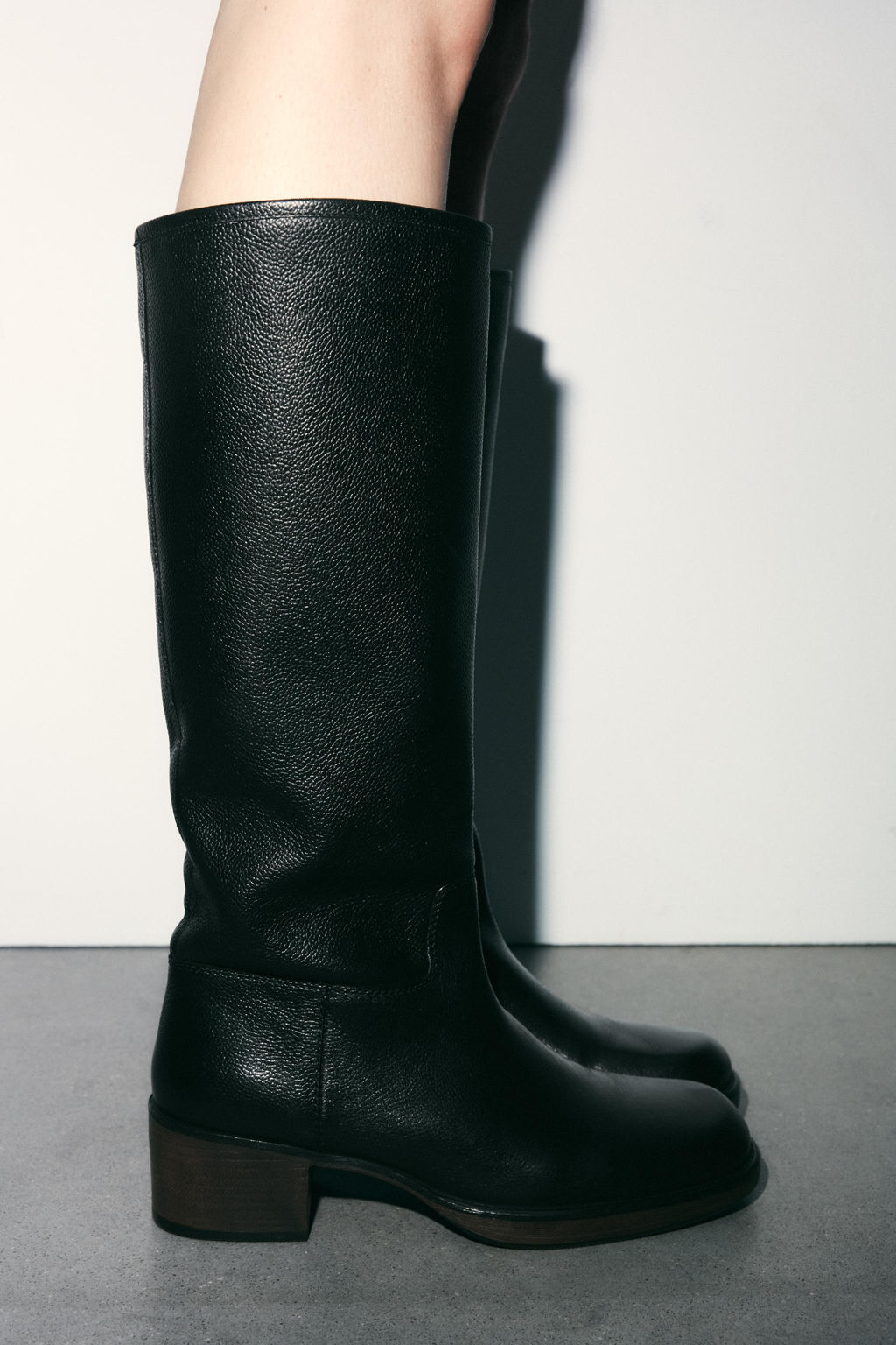 LEATHER HEEL BOOTS - Zara фото 3