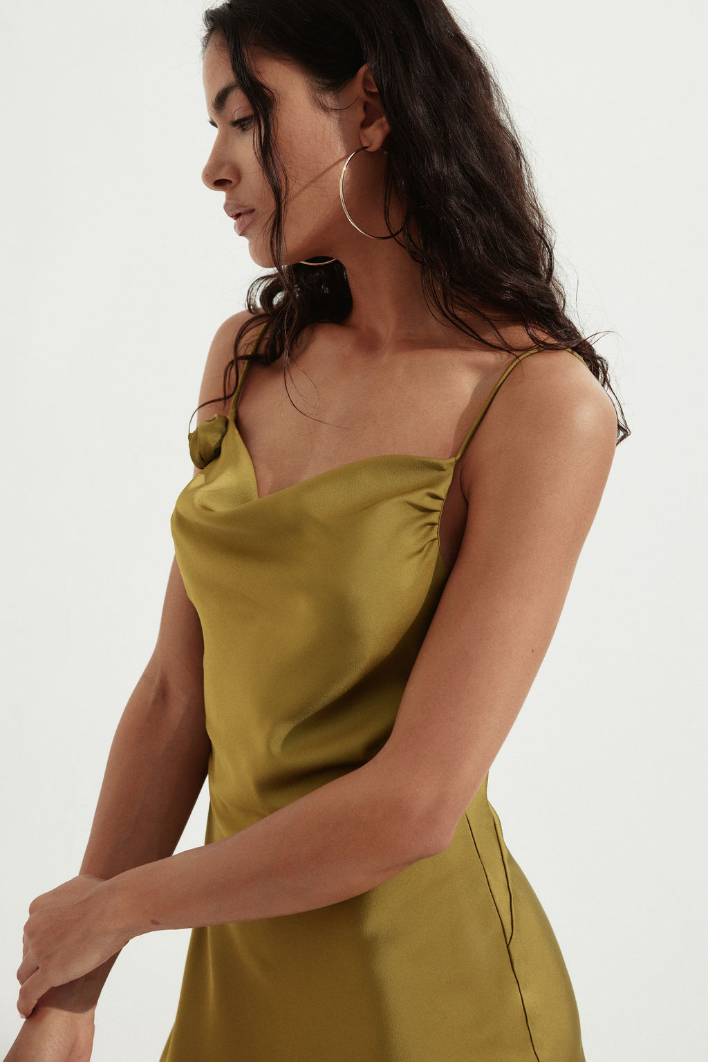 Vestido lencero de sat?n con lazada - H&m фото 7