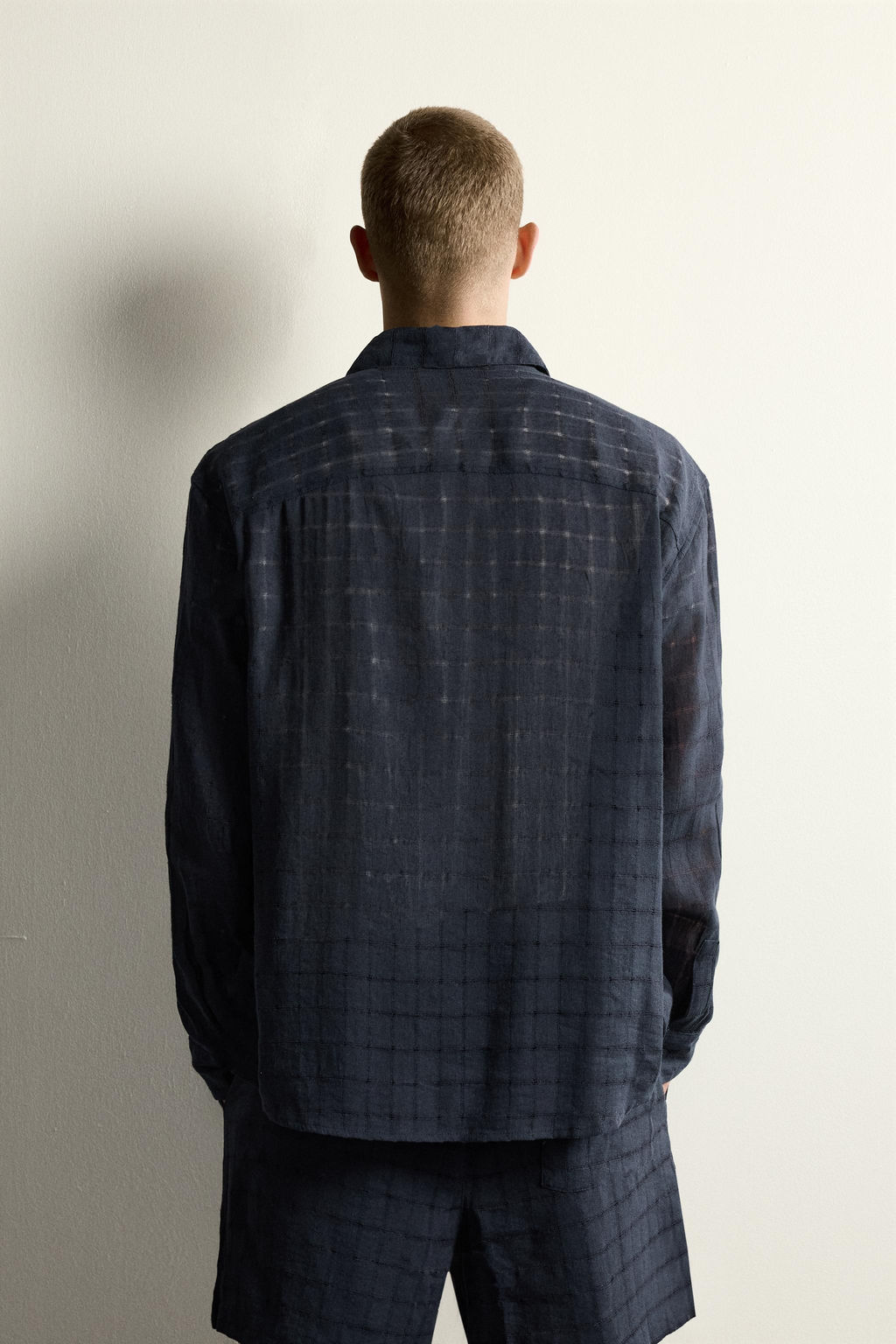 CAMISA RELAXED FIT JACQUARD CUADROS LINO - ALGOD?N / Marino - Zara фото 3