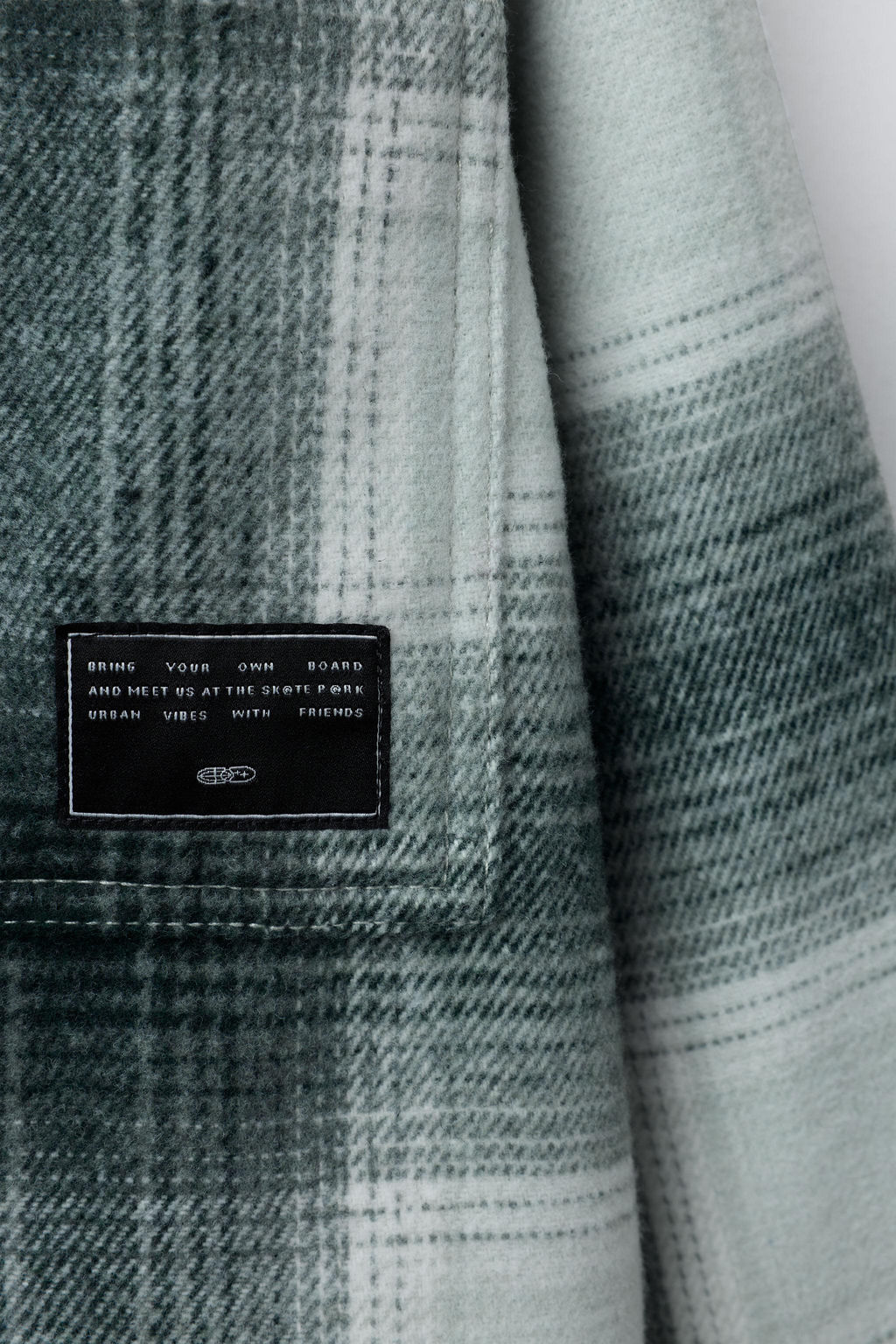 CHECK OVERSHIRT WITH DETACHABLE FLEECE HOOD - Zara фото 5