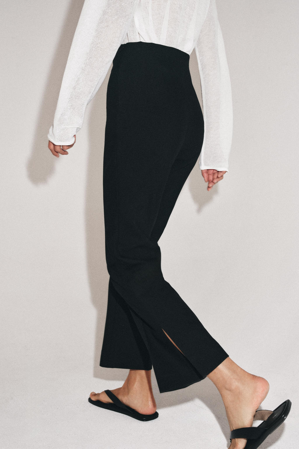 PANTAL?N CROPPED TIRO ALTO ZW COLLECTION / Negro - Zara фото 4