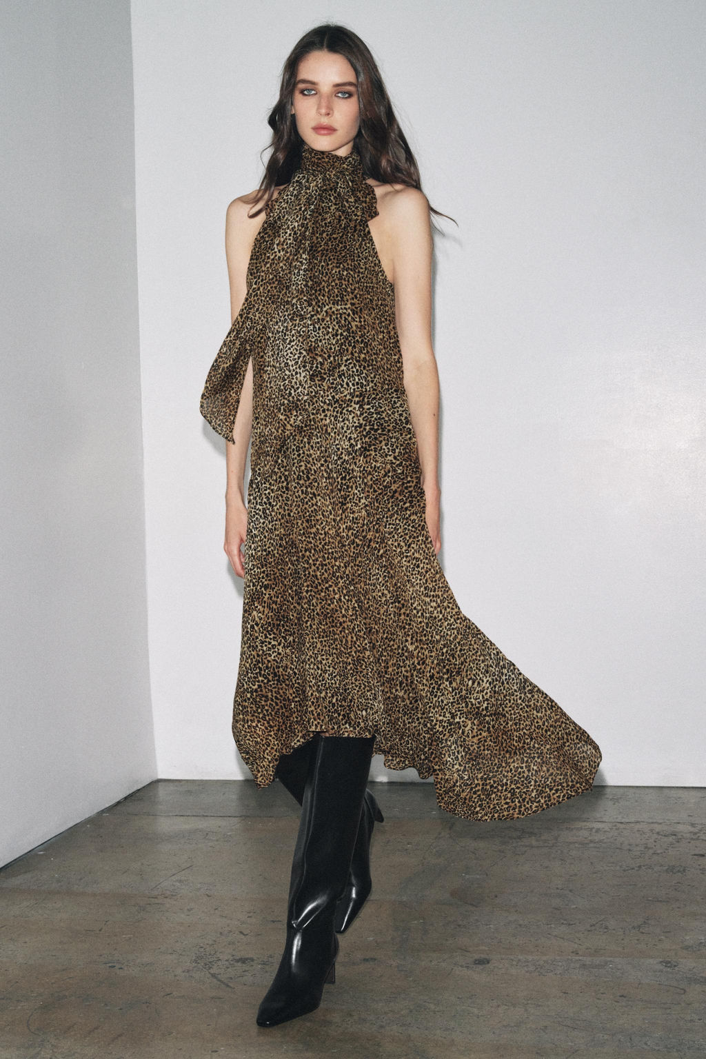 ZW COLLECTION ANIMAL PRINT HALTER DRESS - Zara фото 4
