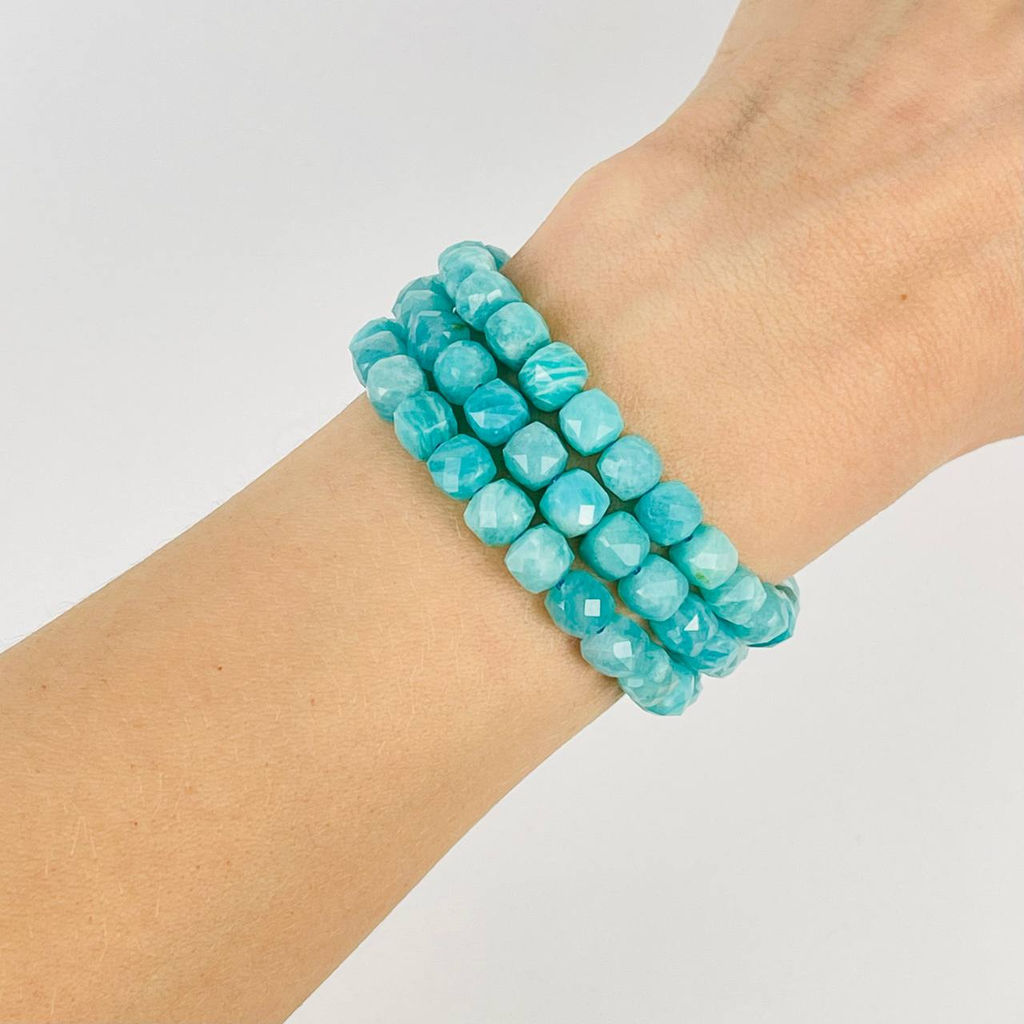 Бусины для украшений из Амазонита (62 бусины) 39 см