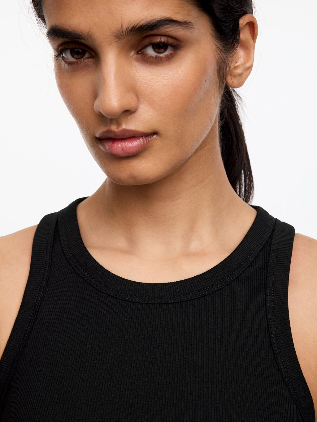 Camiseta sin mangas de canal? con corte racer - H&m фото 3