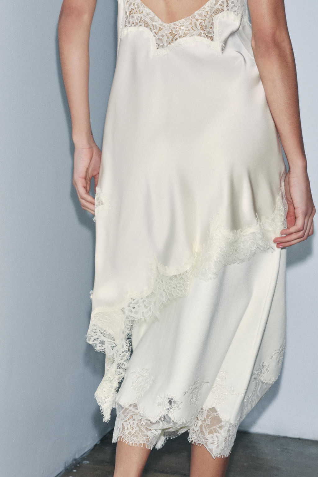 BEADED LACE KNIT MIDI SKIRT