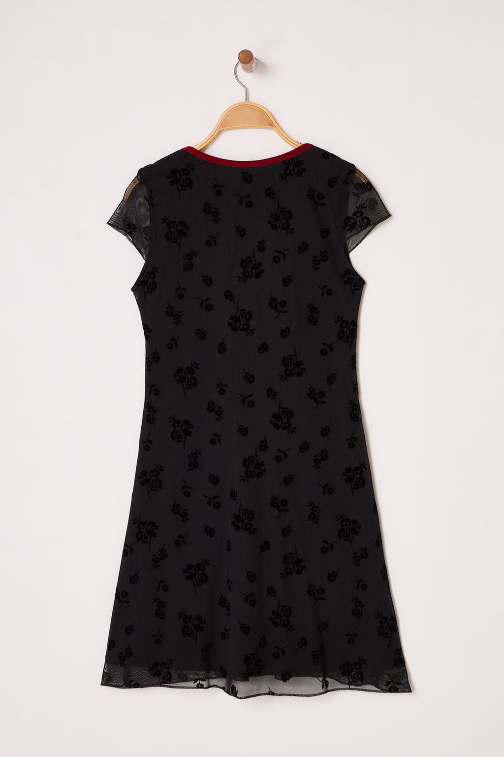 Siyah Flok Bask?l? Tul Kontrast Biye Detayl? Mini Esnek Orme Elbise TWOSS25EL00469 - Trendyolmilla фото 6