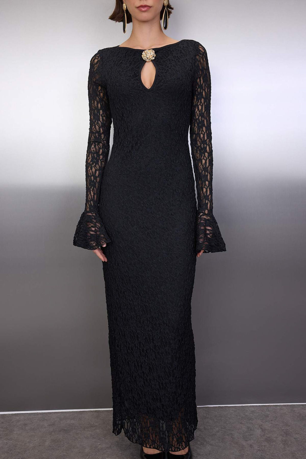 Siyah Duz Aksesuar Detayl? Dantel Maxi Astarl? S?k/Gece Elbise TPRAW26EL00088