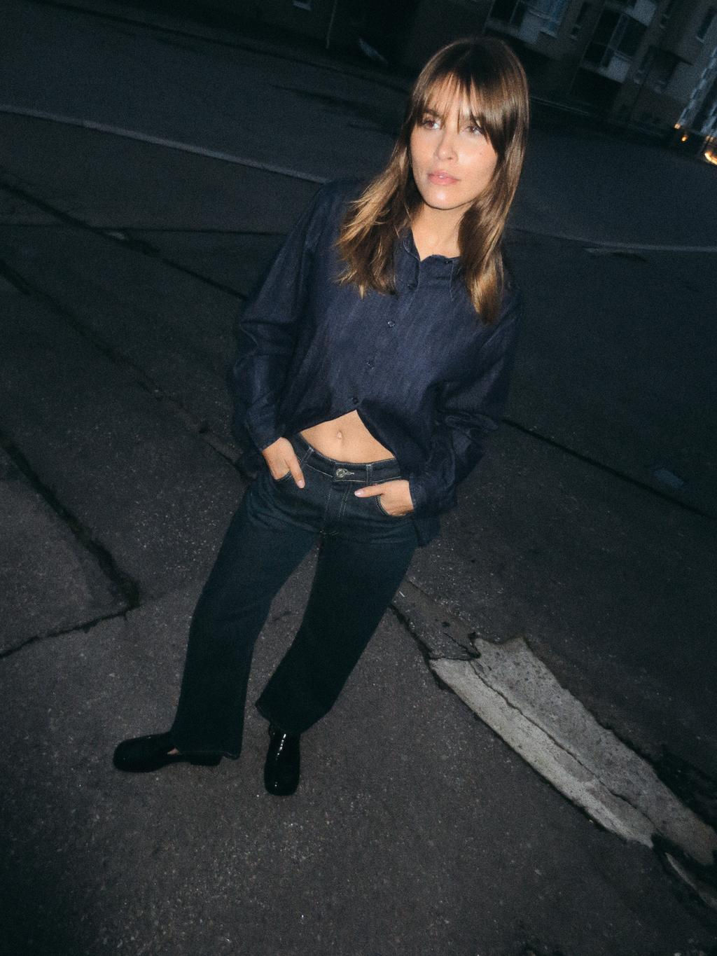 TRF BALLOON CURVED LEG MID-WAIST JEANS - Zara фото 2