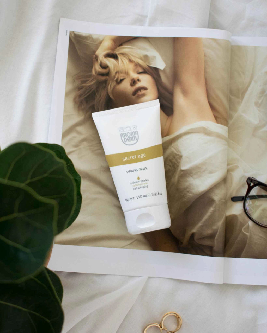 Профессиональная витаминно-лифтинговая гель-маска для лица SECRET AGE STYX, 150 мл