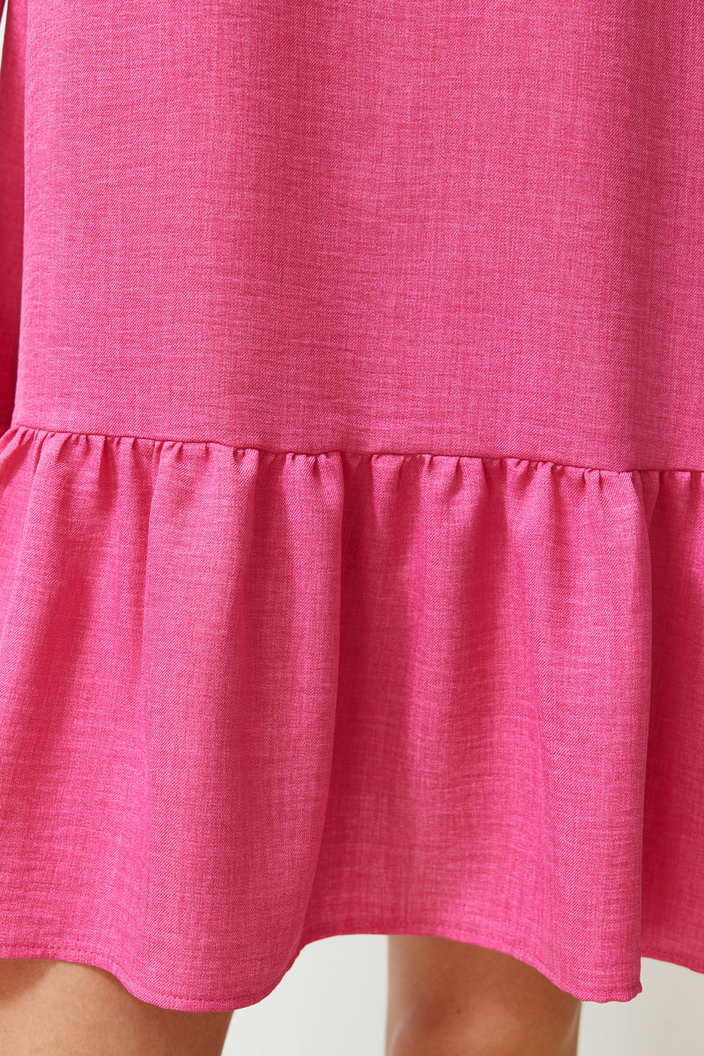 Pembe Duz Kesim Etegi Volanl? Mini Dokuma Elbise TWOSS24EL00520 - Trendyolmilla фото 5