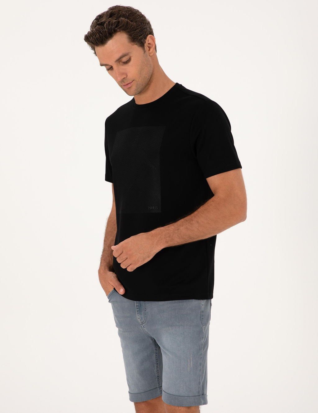 Siyah Regular Fit Bask_l_ Bisiklet Yaka T-shirt