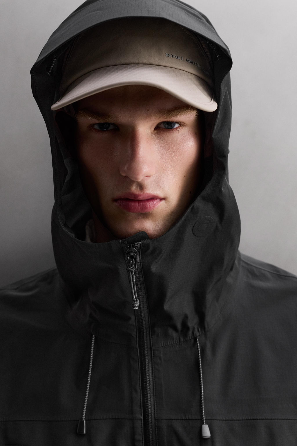 TECHNICAL SHELL WATERPROOF JACKET - Zara фото 5