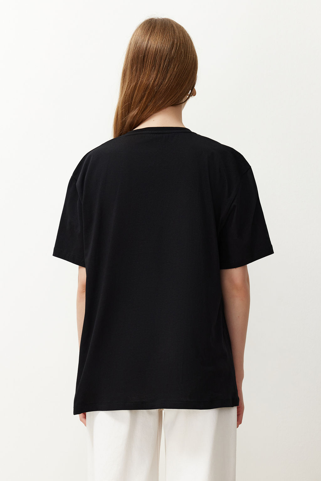 Siyah %100 Pamuk Boyfriend V Yaka Orme T-Shirt TWOSS23TS00003