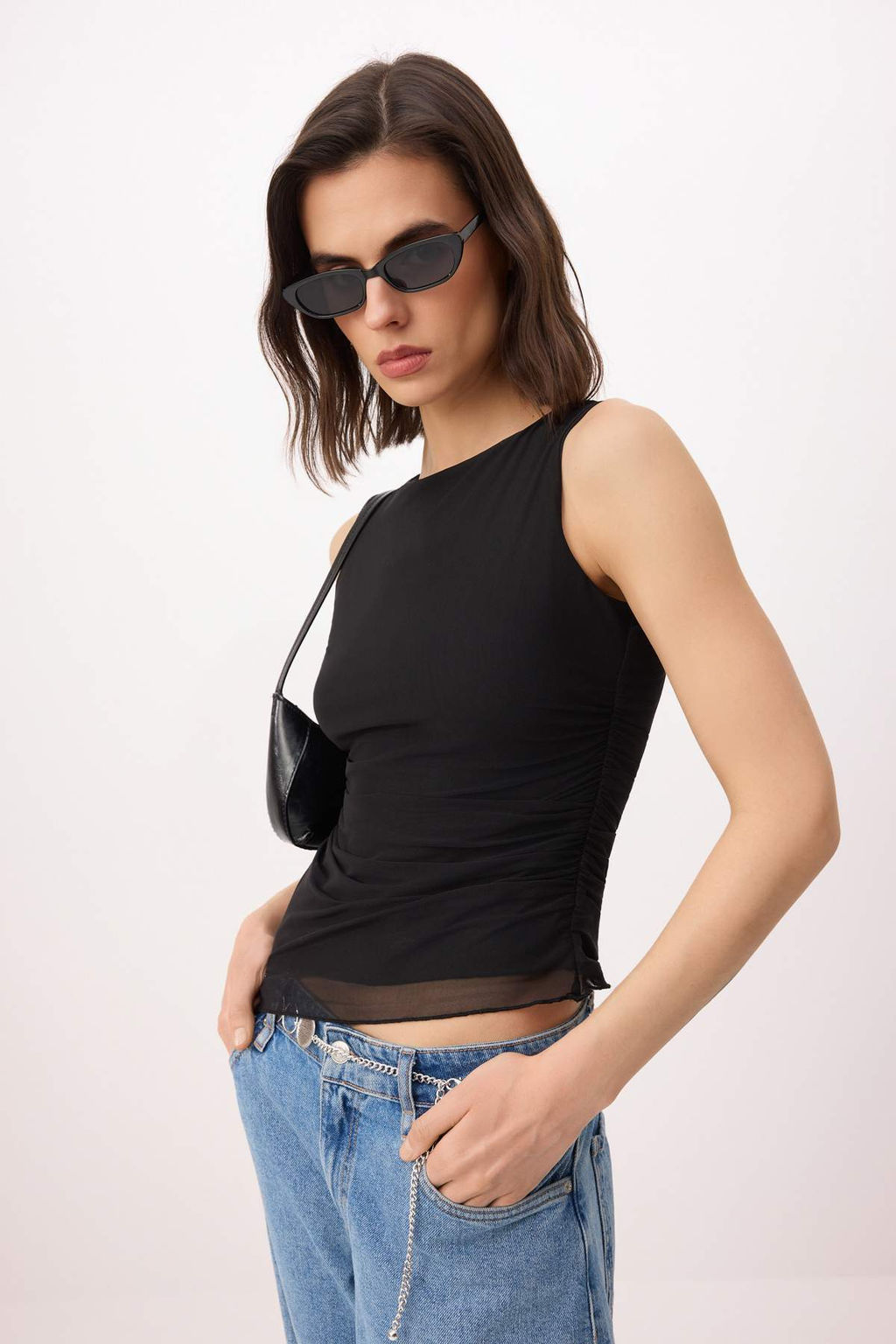 Siyah Fitted/Vucuda Oturan Kolsuz Buzgulu Crop/K?sa Tul Orme Bluz TWOSS26BZ00349