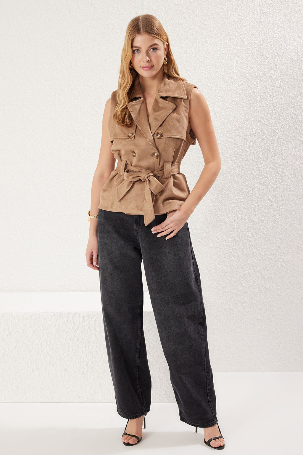 Trendyolmilla Bej Regular Suet Yelek TWOSS25YE00054 фото 2