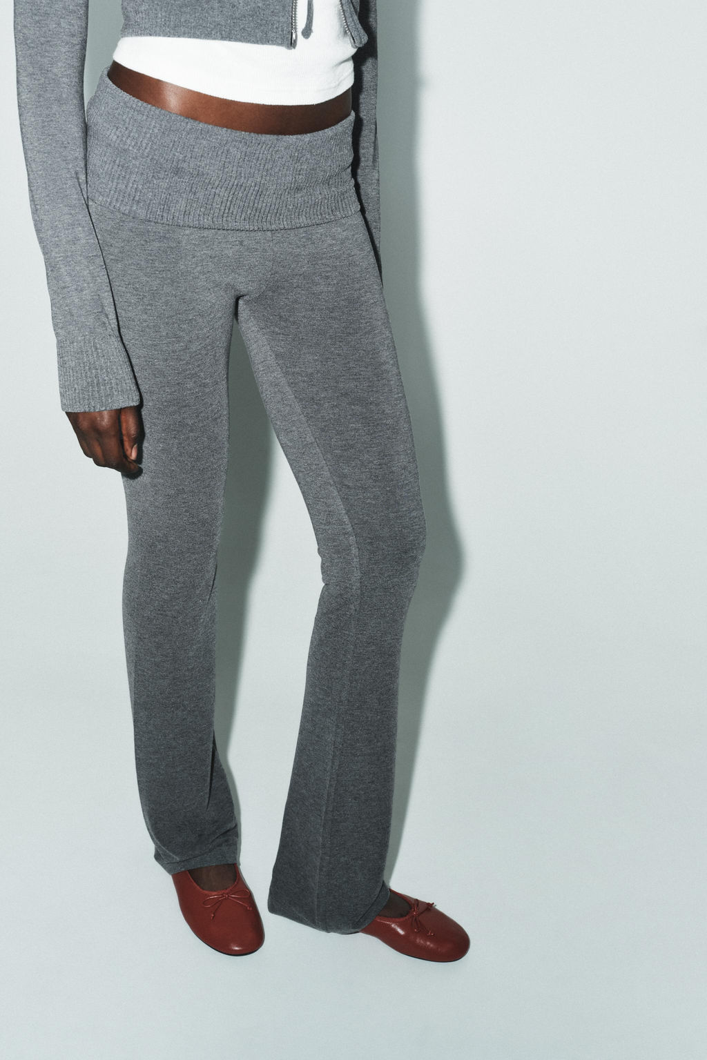 SEAMLESS FLARE TROUSERS - Zara фото 2