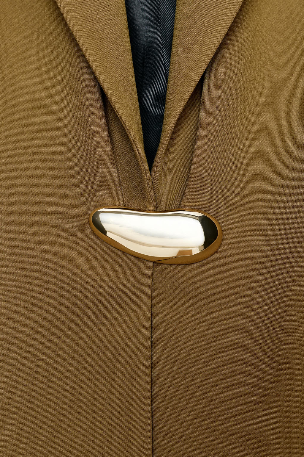 FITTED BLAZER WITH GOLDEN HARDWARE - Zara фото 18