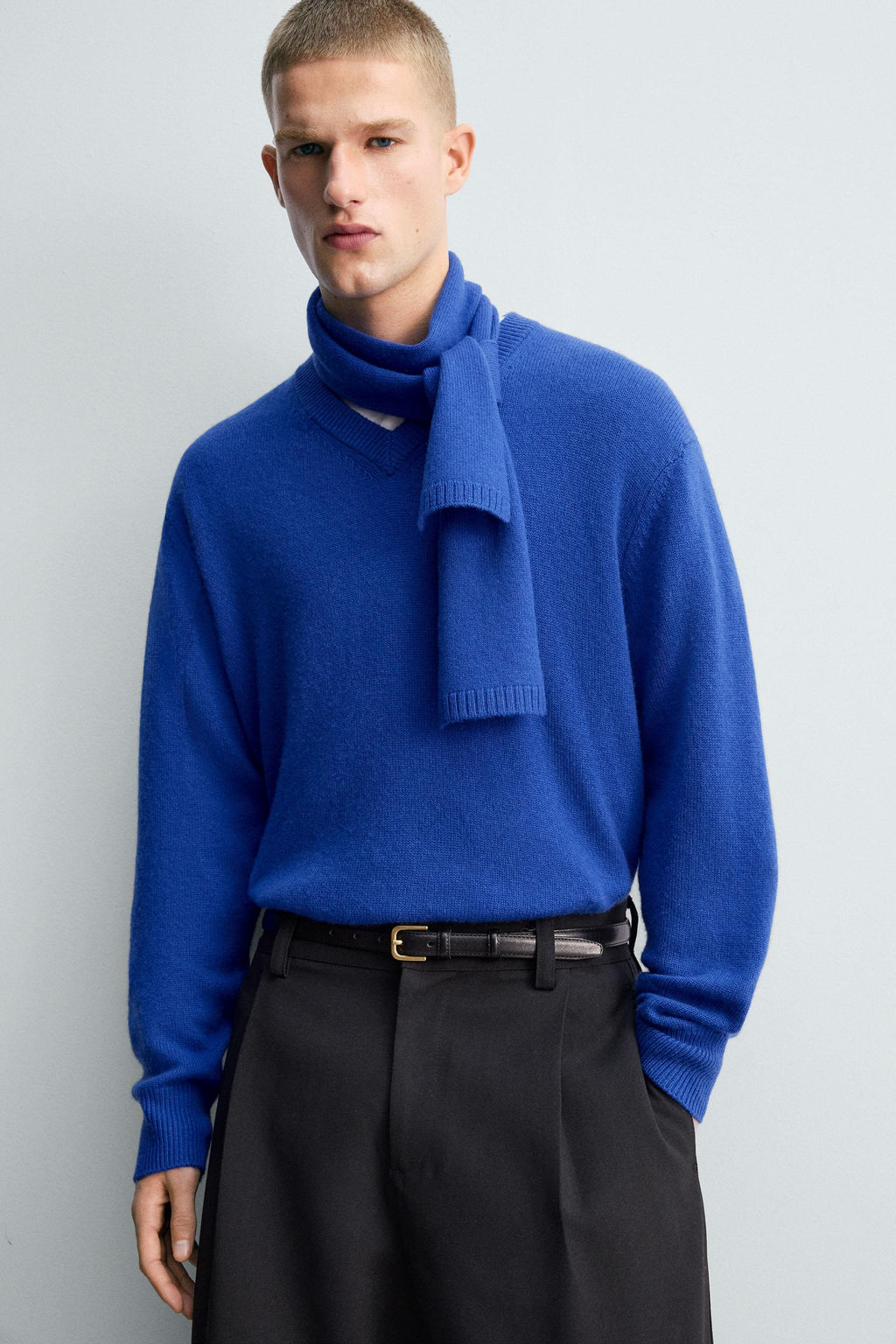 V-NECK WOOL - CASHMERE LIMITED EDITION JUMPER