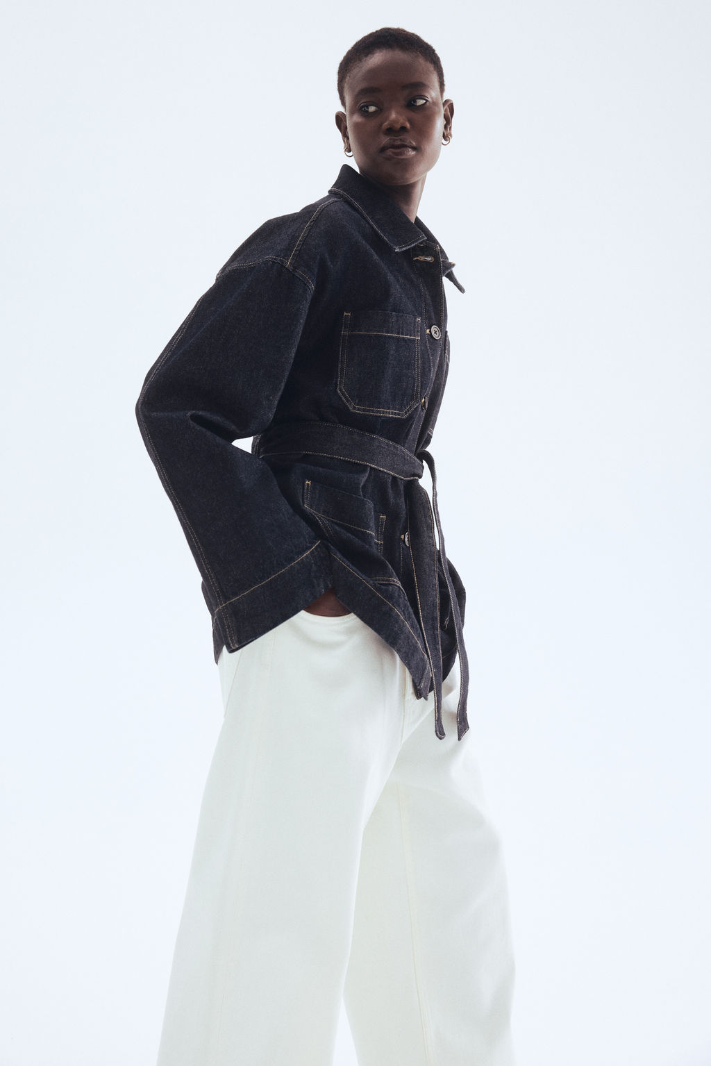 Chaqueta denim con cintur?n de anudar - H&m фото 5
