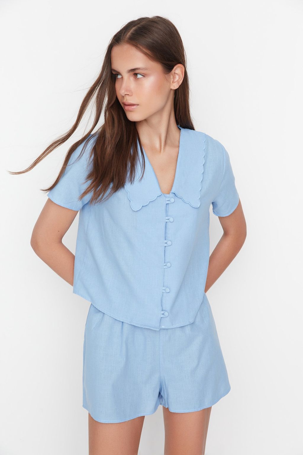 Trendyolmilla Mavi %100 Pamuklu Yaka Detayl? Sortlu Dokuma Pijama Tak?m? THMSS22PT0179