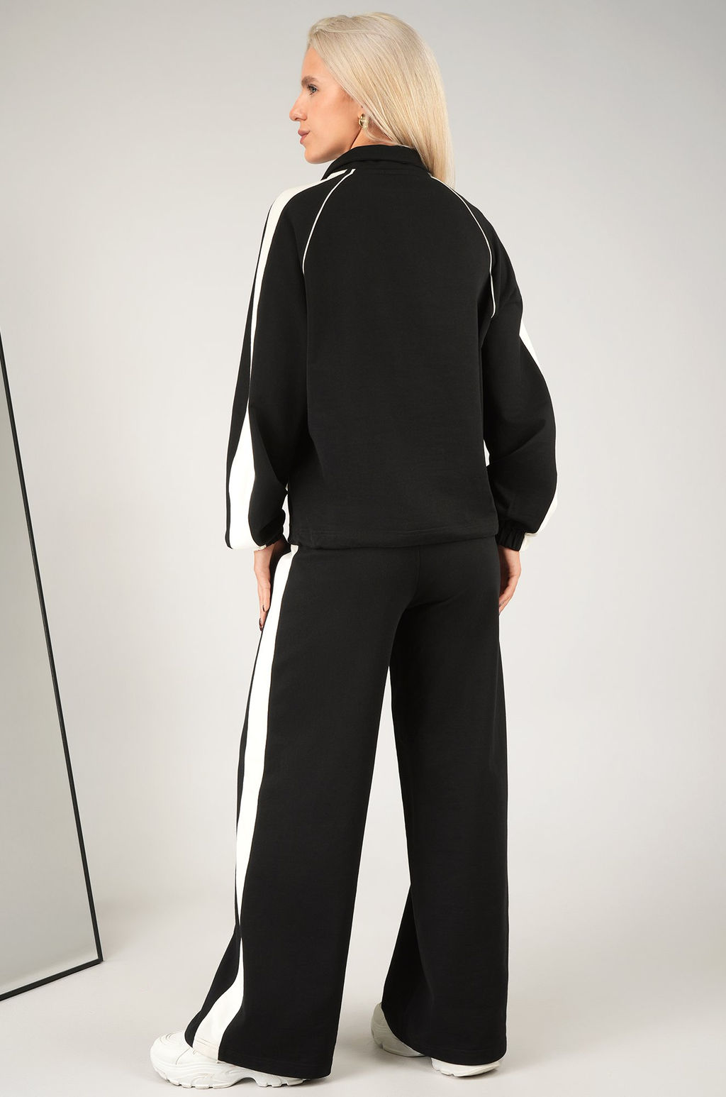 Женский костюм из футера Happyfox