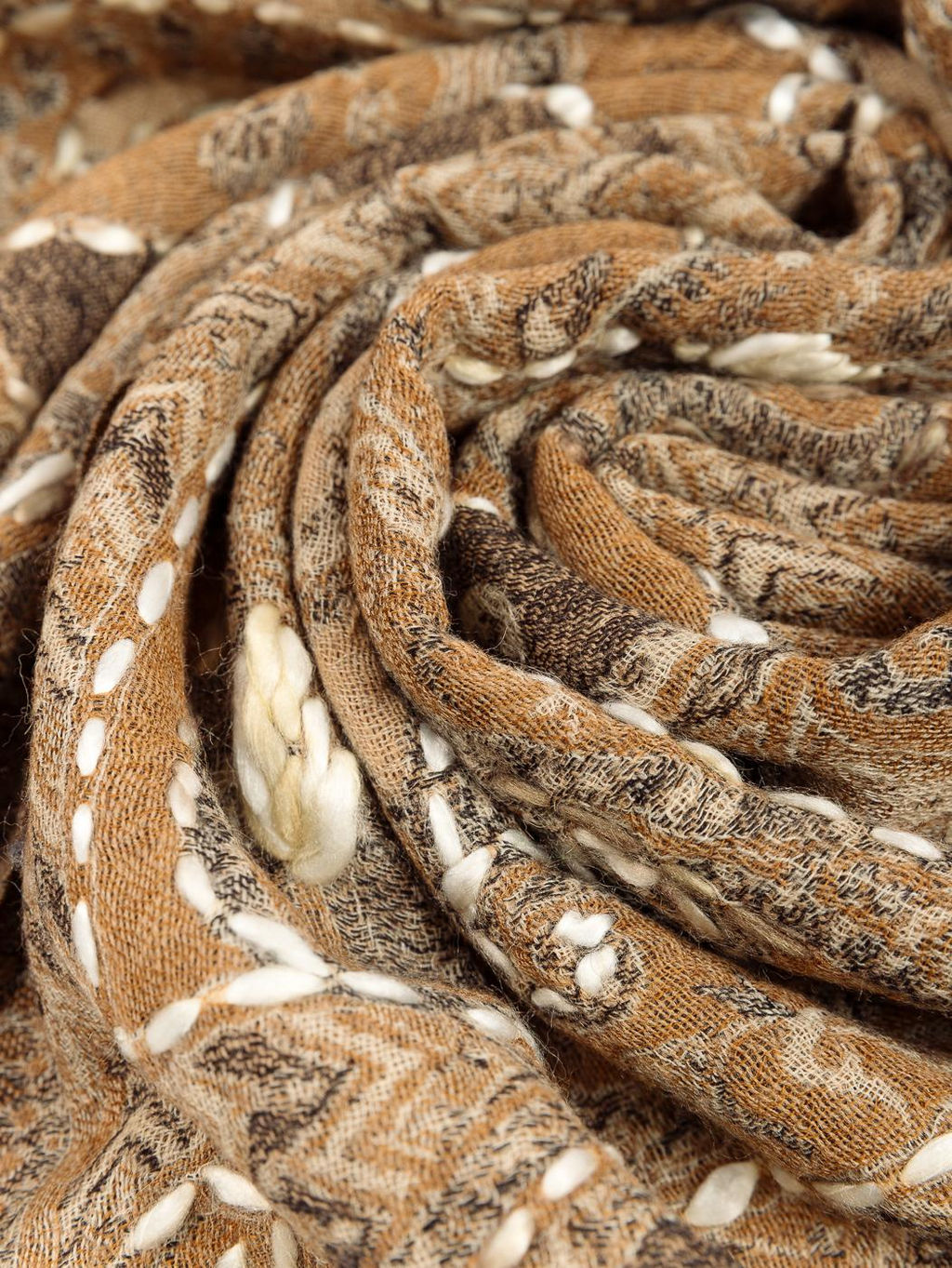 Палантин с вышивкой (шерсть вареная) № Тк906/187