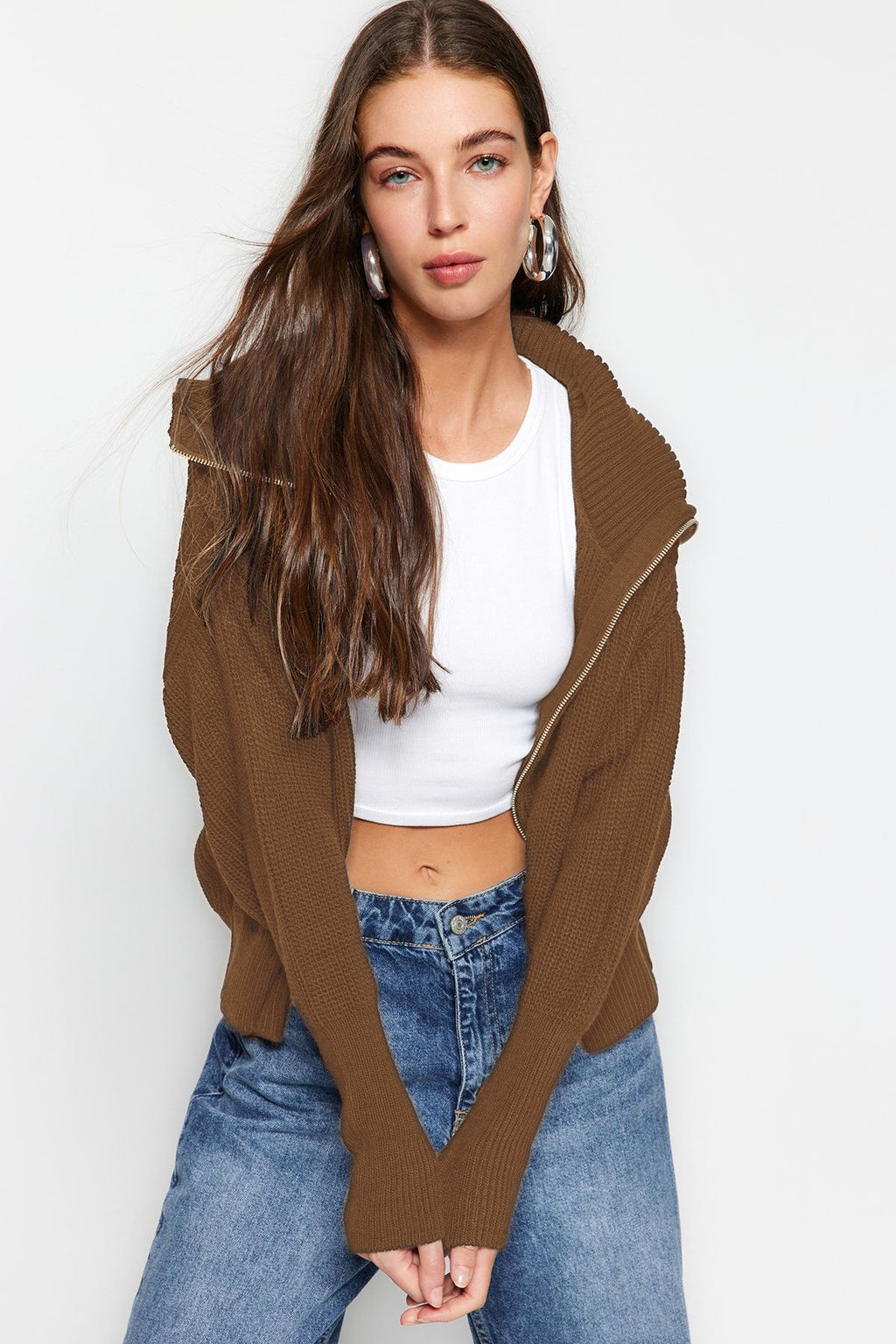 Ac?k Kahverengi Genis Kal?p Devrik Yaka Fermuarl? Triko H?rka TWOAW24HI00072