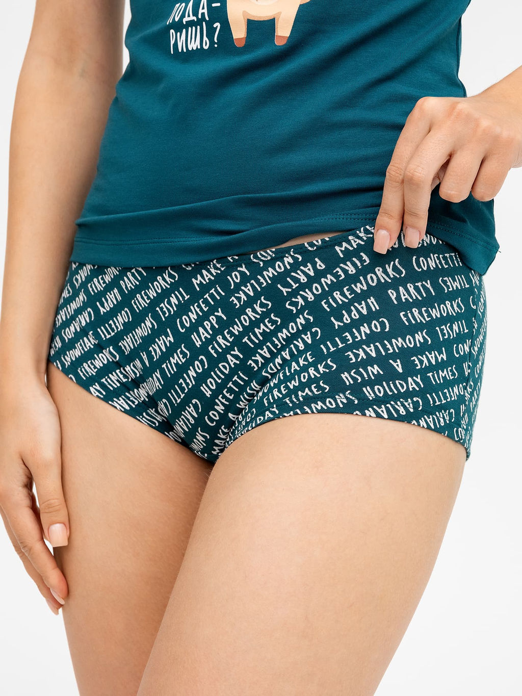 Комплект женский (топ, шорты) в синем оттенке с принтом в виде оленя - Mark formelle фото 5