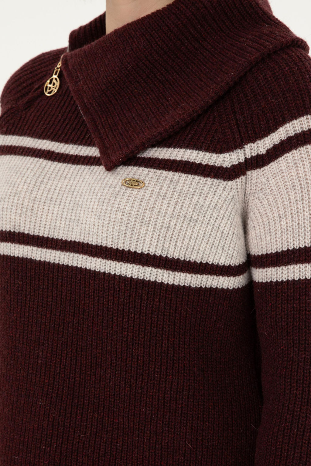 Женский бордовый свитер с v-образным вырезом Неожиданная скидка в корзине - U.s. polo assn фото 7