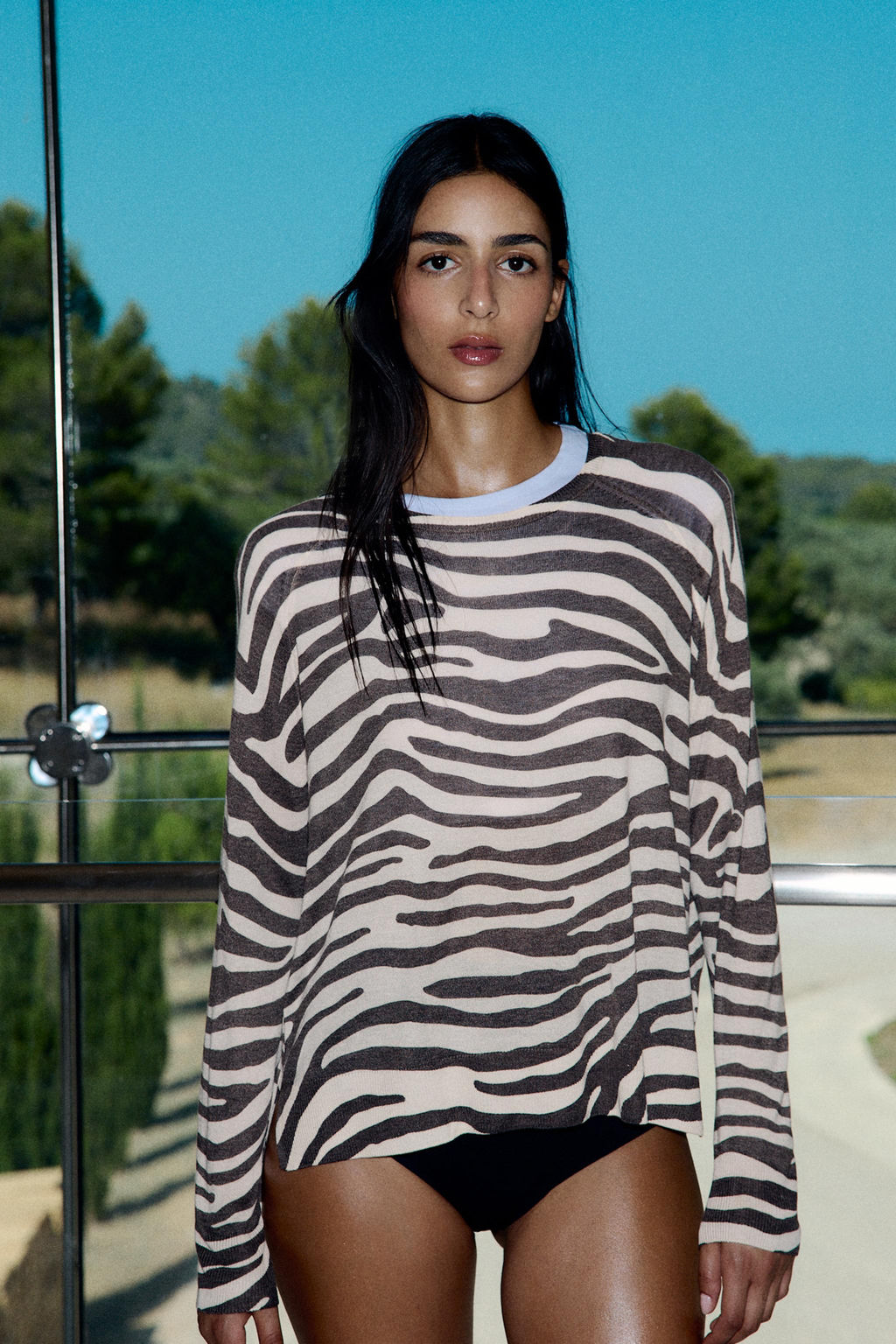 FINE KNIT SWEATER