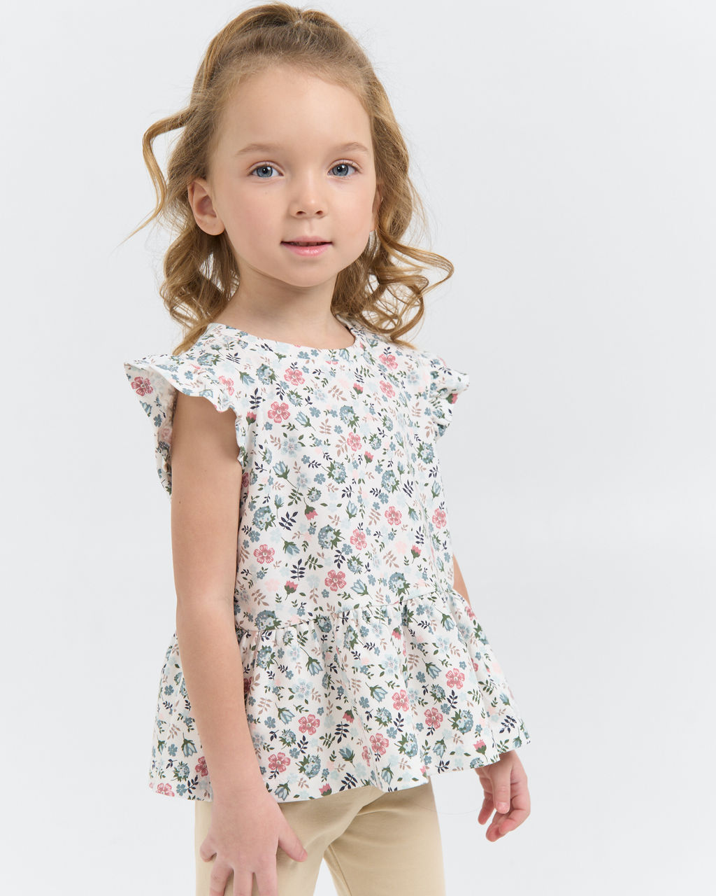 Футболка с баской Цветы