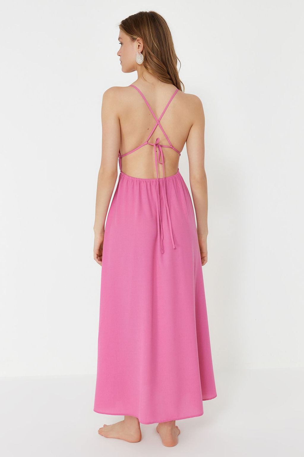 TRENDYOLMILLA Siyah Maxi Dokuma Buzgulu S?rt Dekolteli Plaj Elbisesi TBESS23EL00063  фото 22