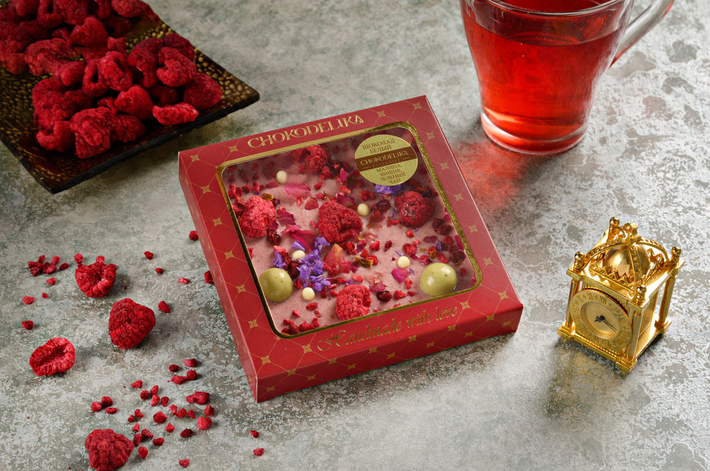 Шоколад белый с украшением Малина, вишня, зеленый чай 75 гр - Chokodelika фото 4