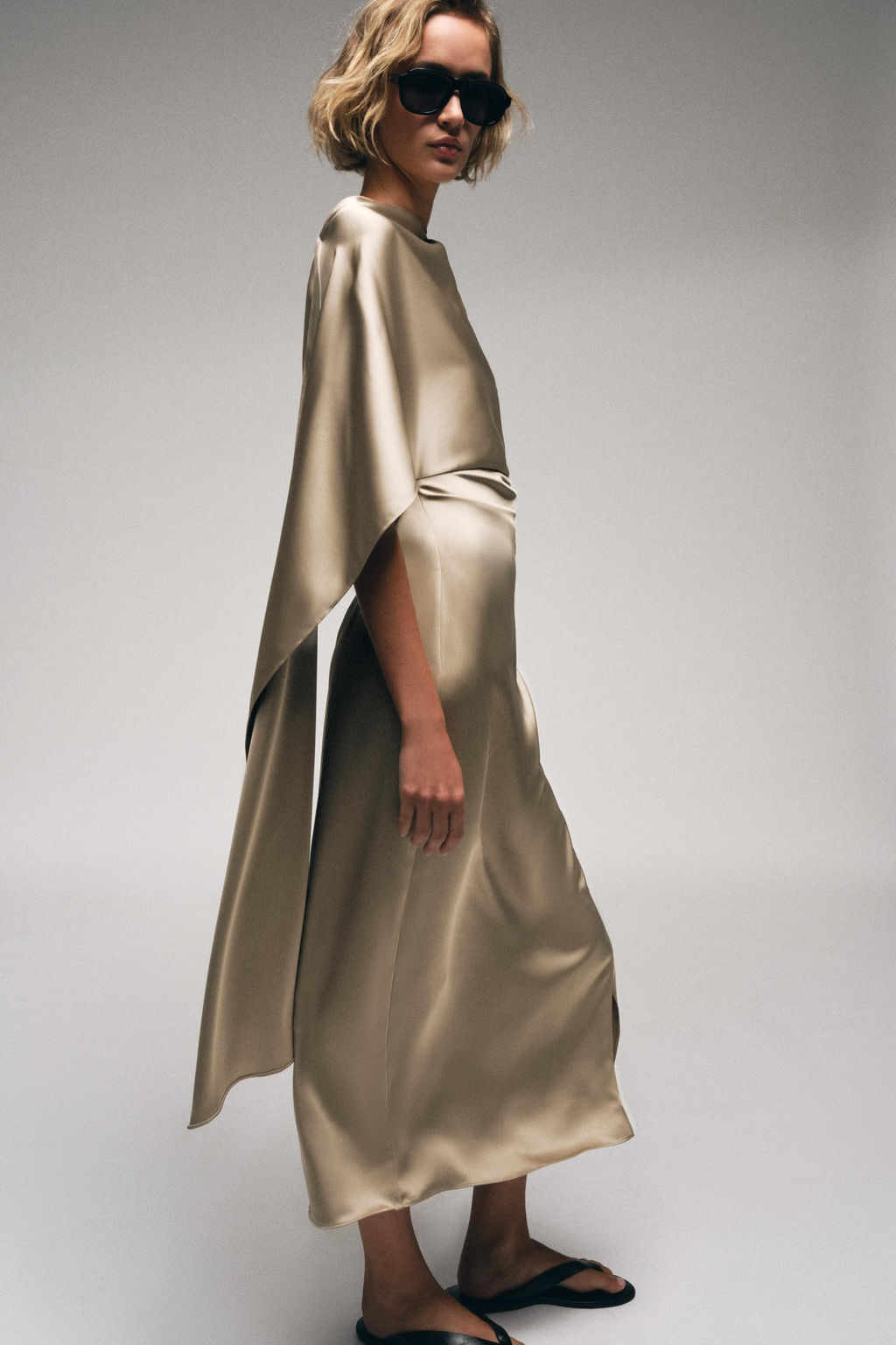 VESTIDO MIDI SATINADO CAPA / Cava - Zara фото 3