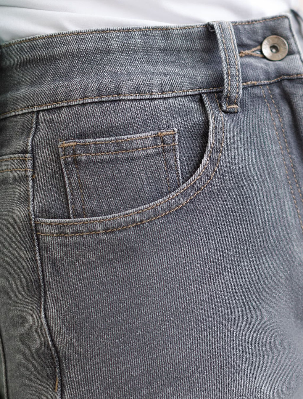 Джинсы mom-fit из эластичного облегченного денима - Vilatte фото 4