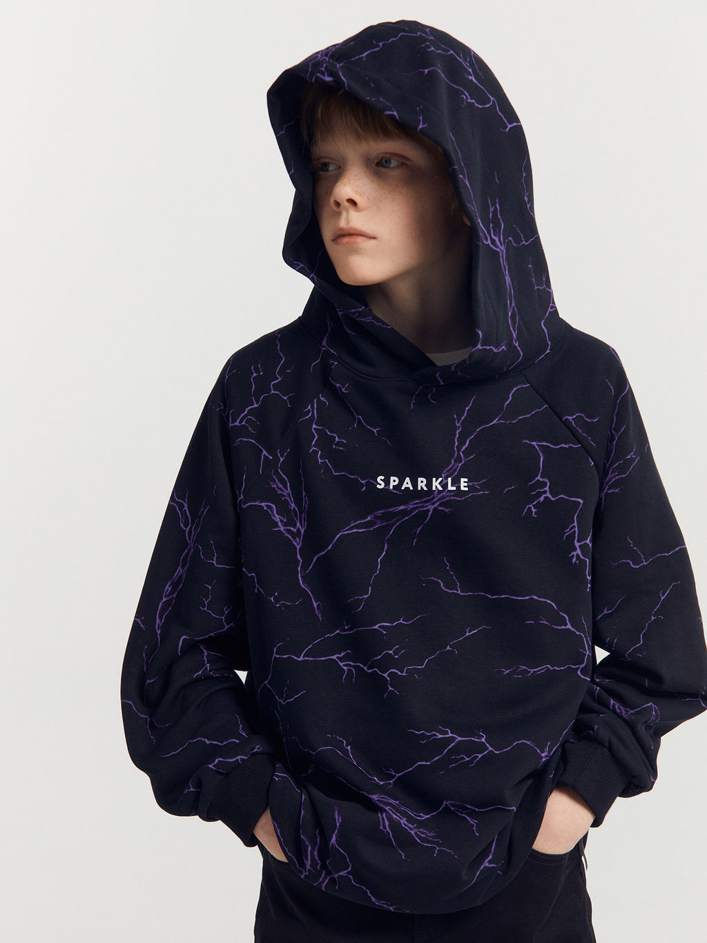 Анорак для мальчиков черный с принтом молнии - Mark formelle фото 8