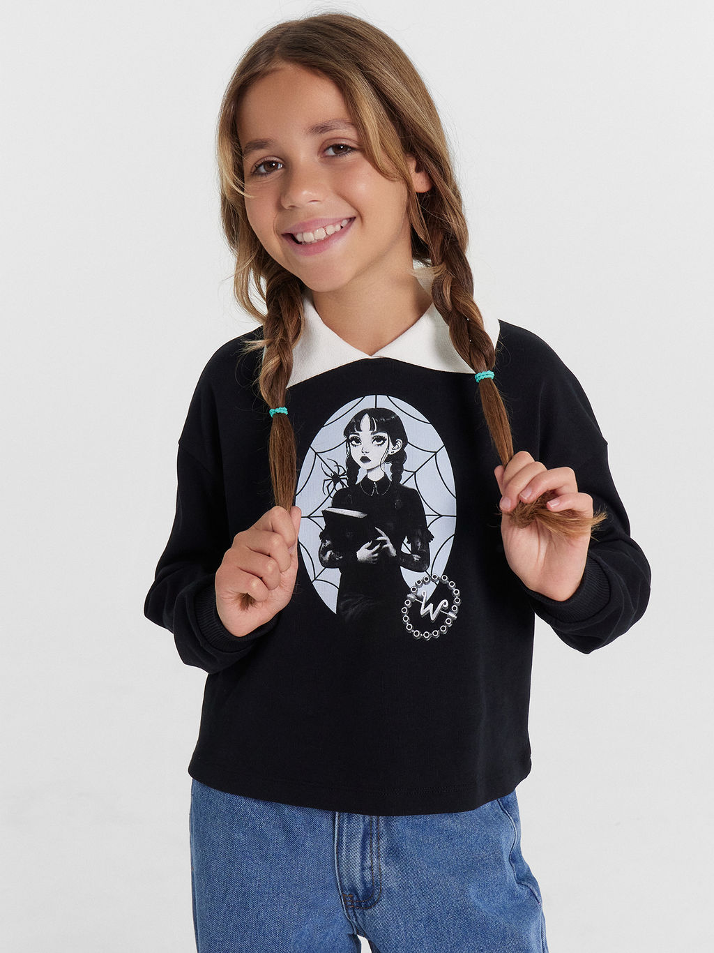 Свитшот для девочек с классическим воротником и принтом Уэнздей