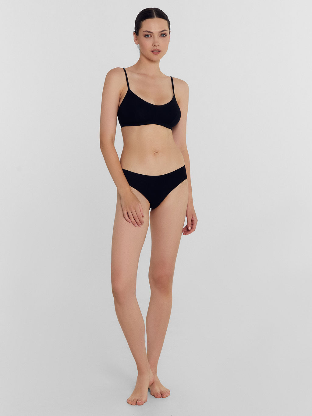 Бюстье женское набор (2 шт.) в черном и бежевом цвете черный 512388-2 - Mark formelle фото 4