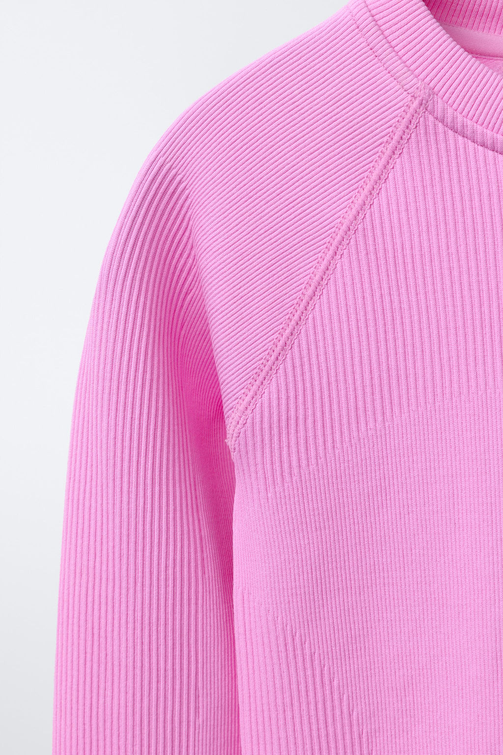 SEAMLESS SKI COLLECTION T-SHIRT - Zara фото 3