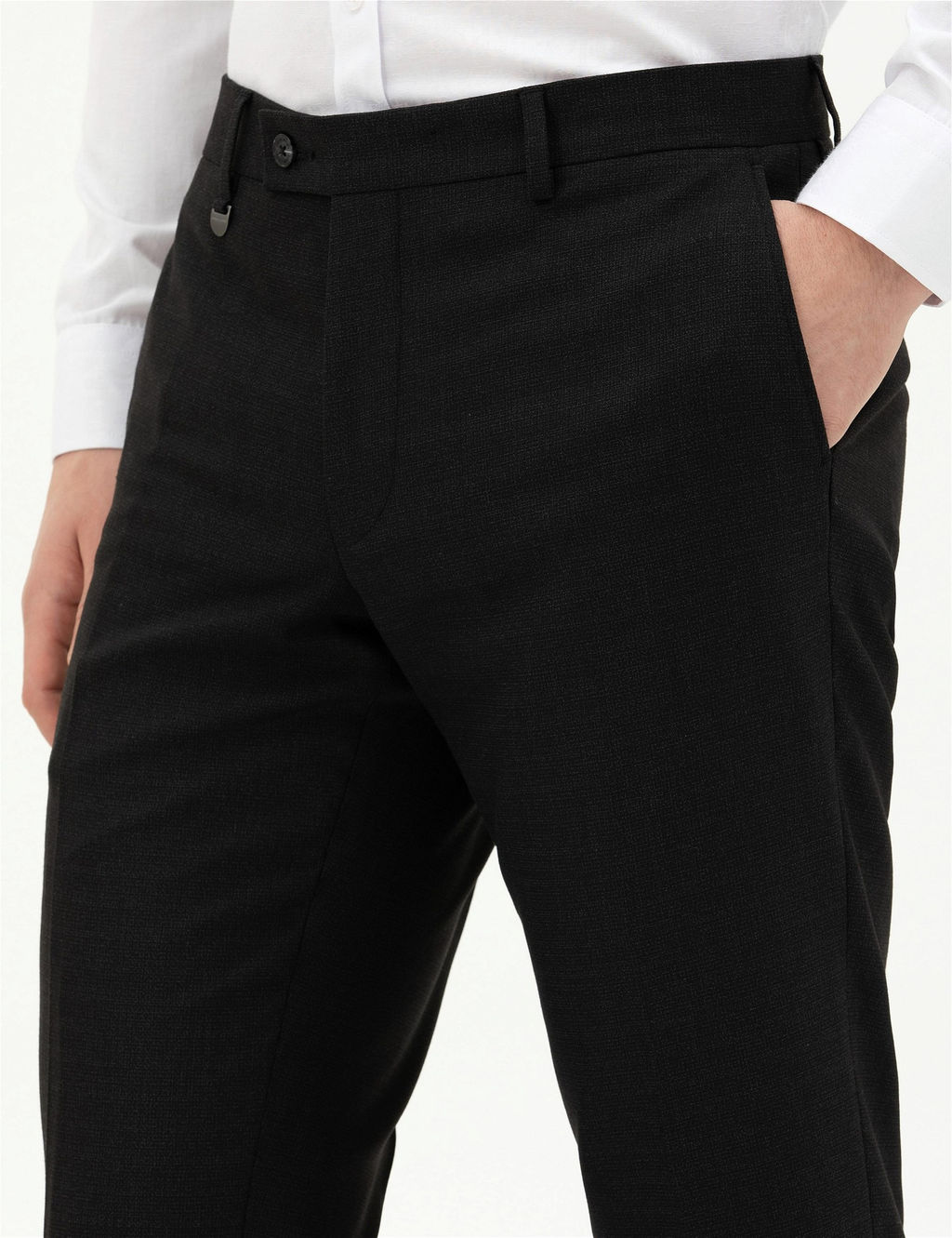 Siyah Slim Fit Kuma_ Pantolon
