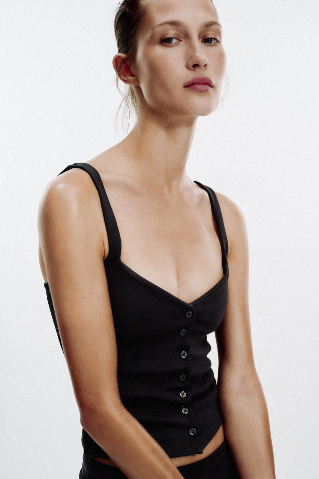 TOP ESCOTE CORAZ?N BOTONES / Negro - Zara фото 2