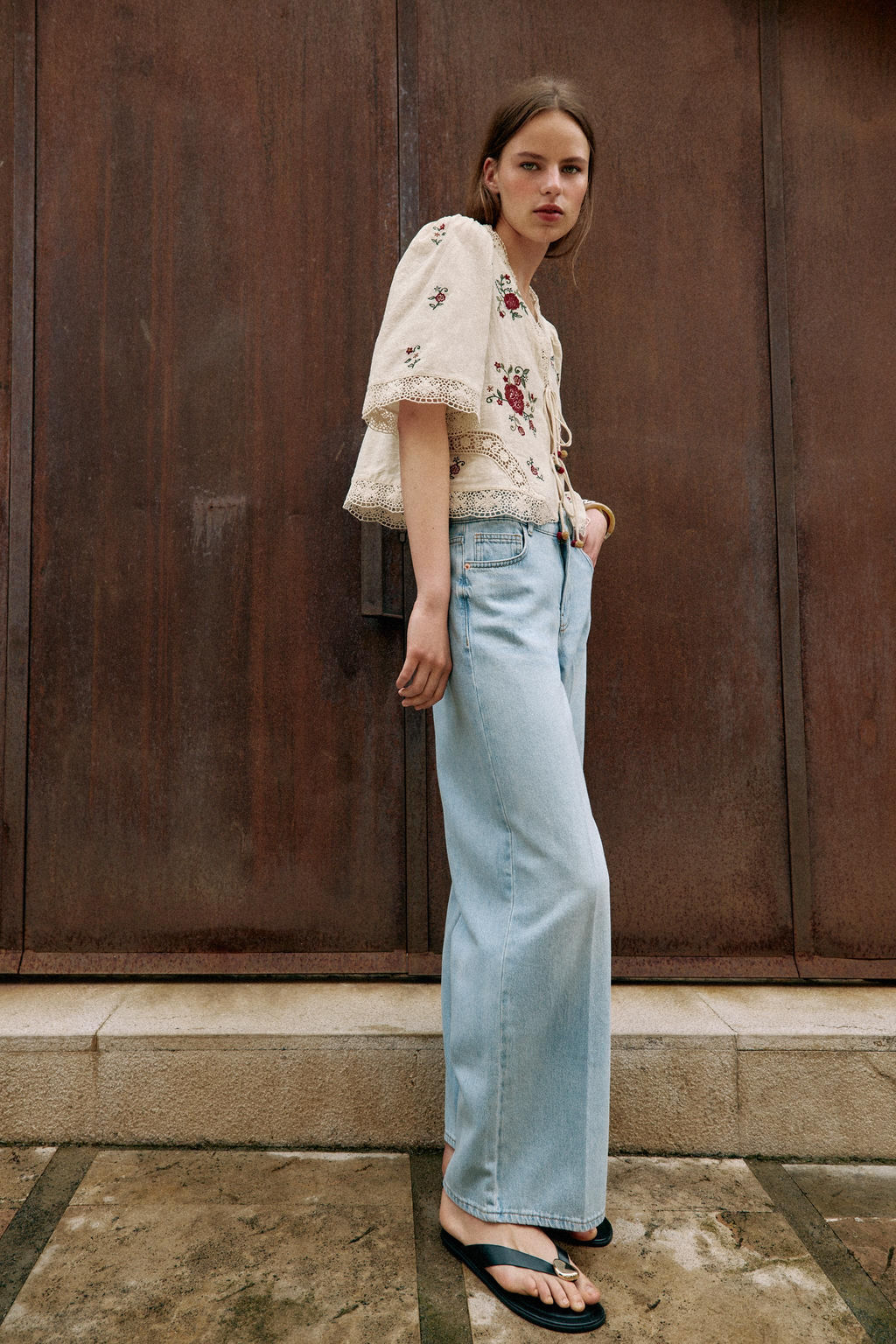 JEANS Z1975 WIDE LEG TIRO MEDIO RAYA PLANCHADA / Azul claro - Zara фото 4