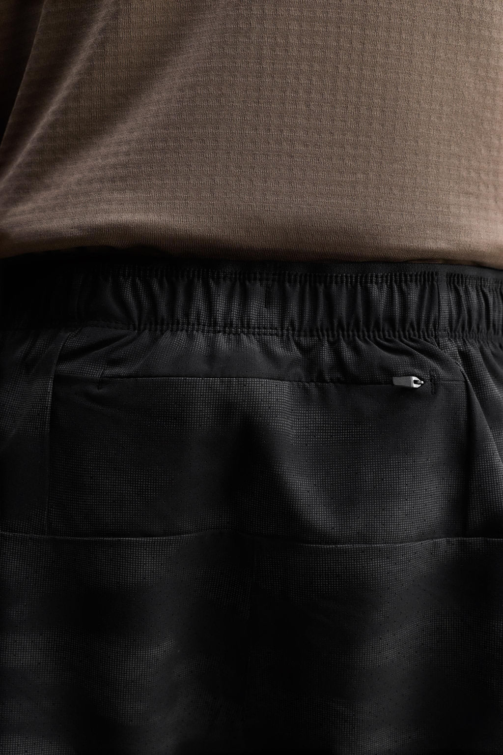 PERFORATED RUNNING SHORTS - Zara фото 4