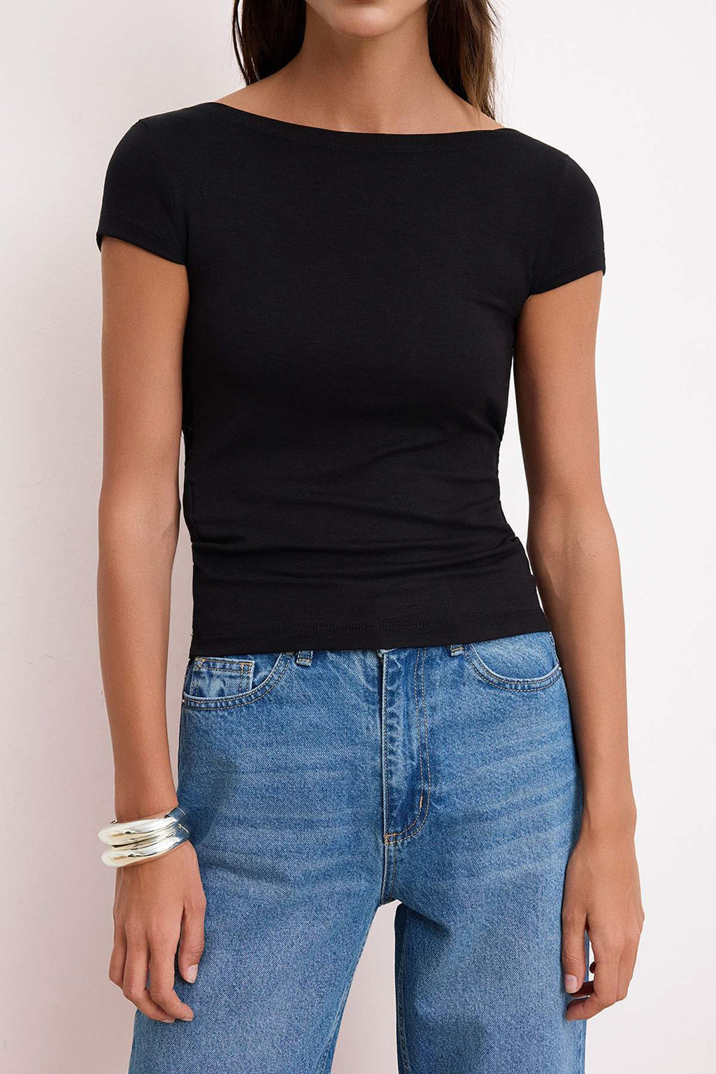 Siyah Fitted/Vucuda Oturan Kay?k Yaka K?sa Kollu Yumusak Orme Bluz TWOSS26BZ00466 - Trendyolmilla фото 3